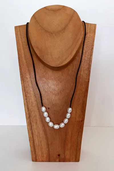 "The Weekender" Adjustable Freshwater Pearl Necklace