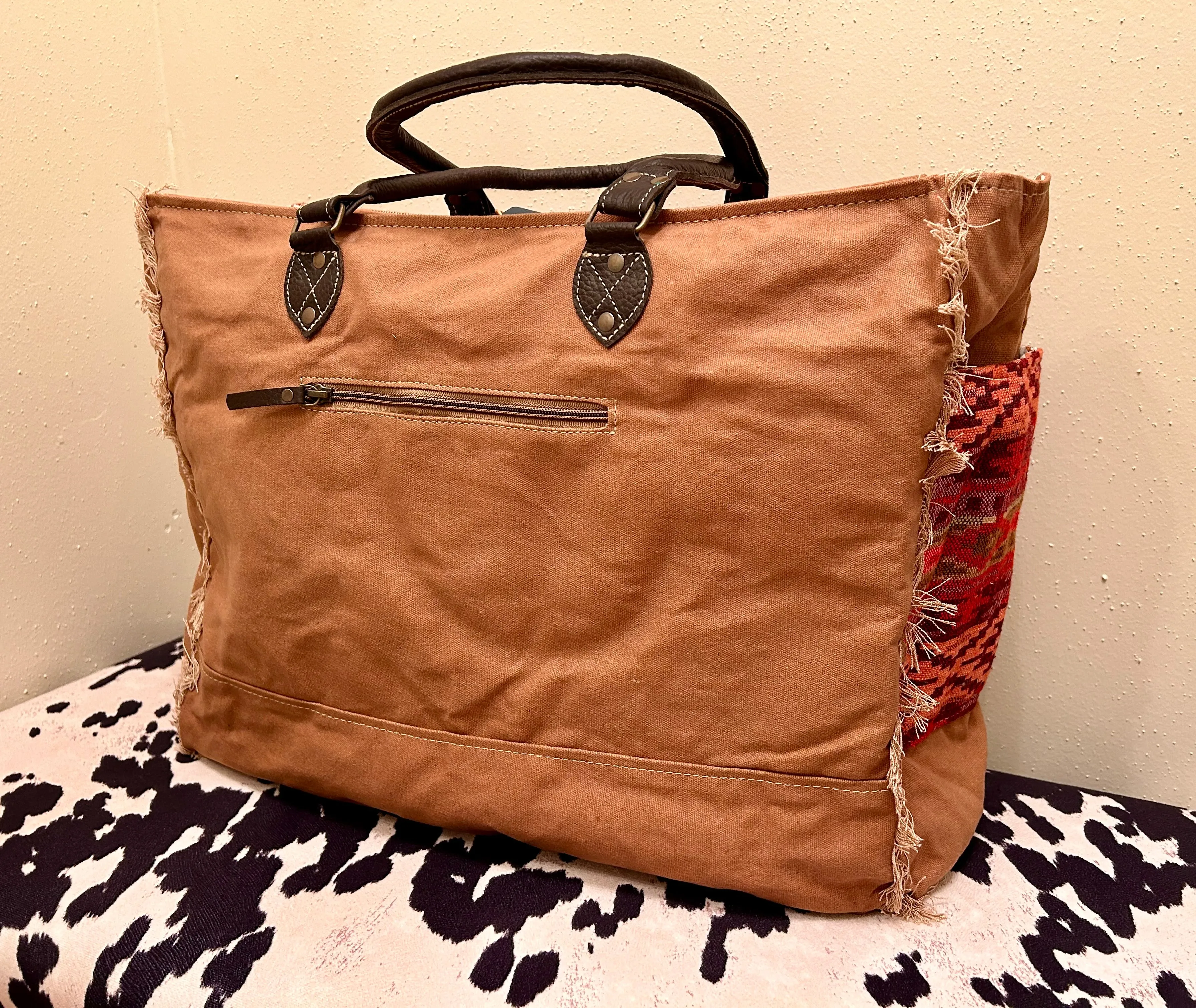 RAGING SUNSET WEEKENDER BAG