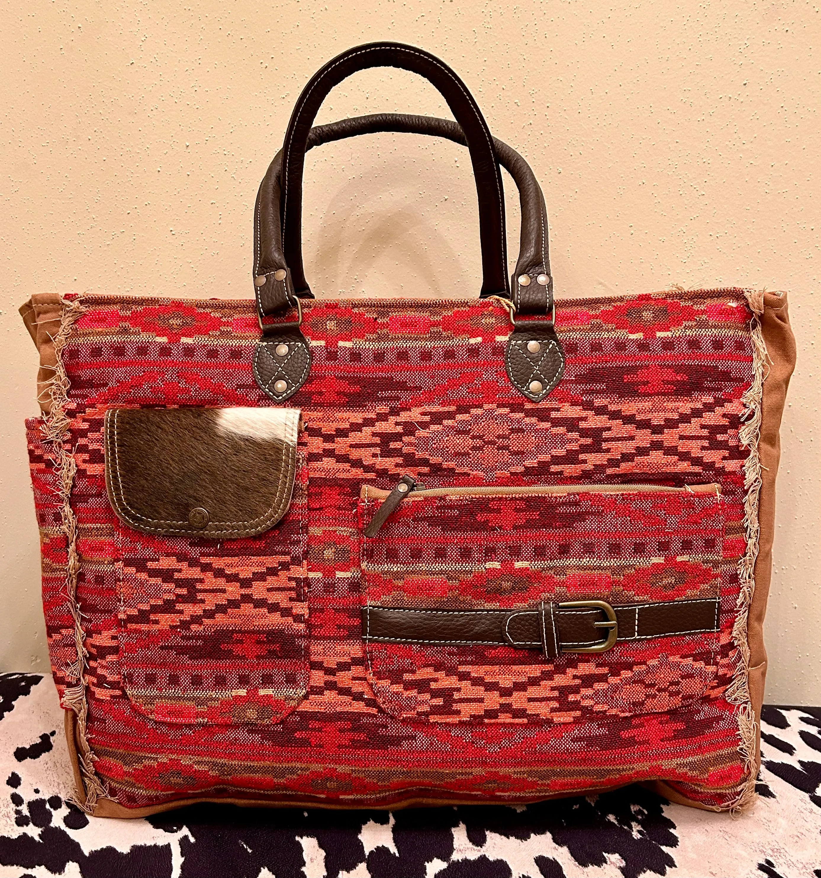 RAGING SUNSET WEEKENDER BAG