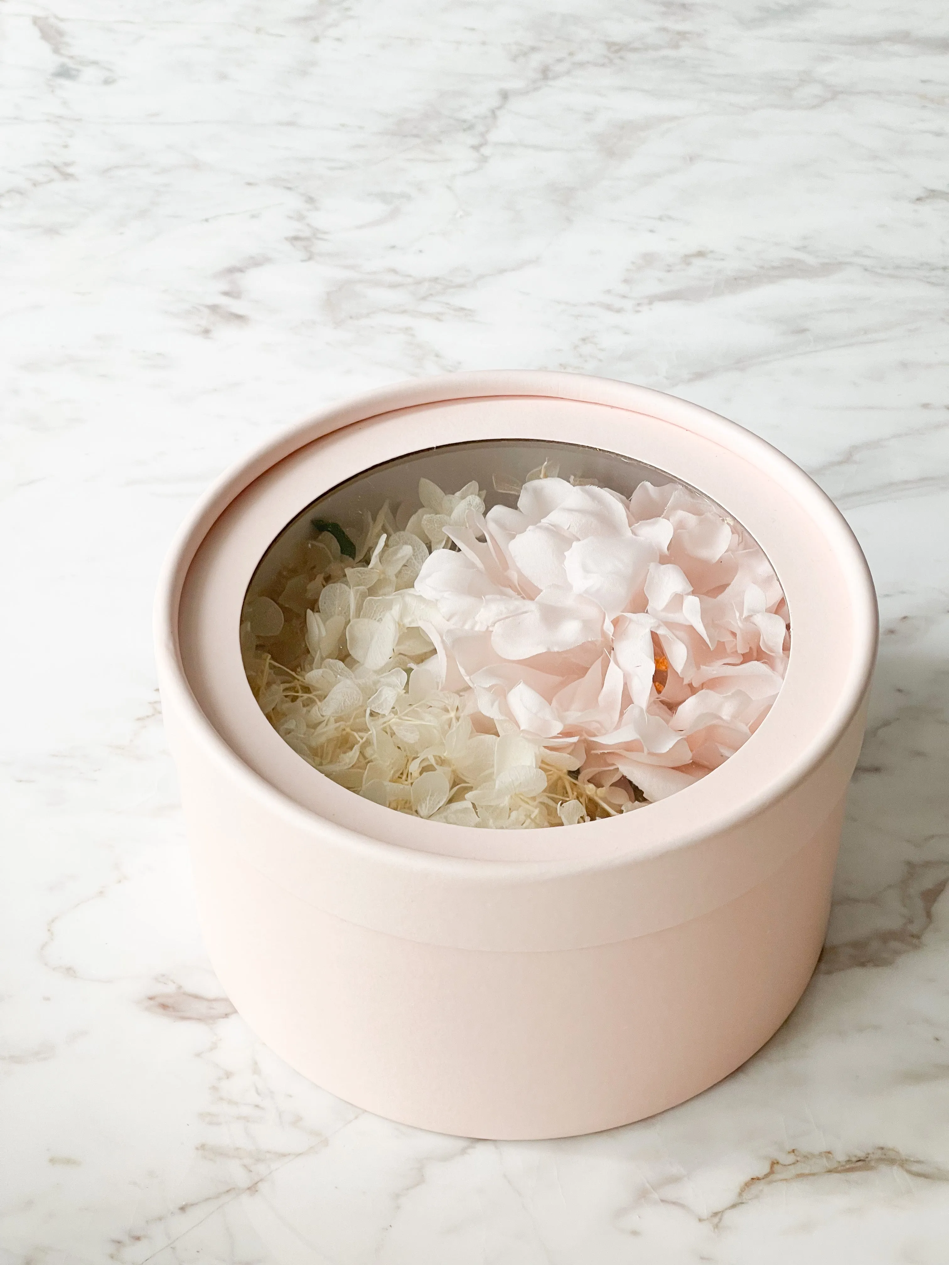 Round Flower Box with Transparent Cover – Elegant Display Box