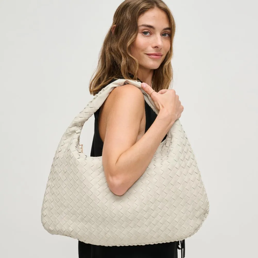 Victoria Hobo