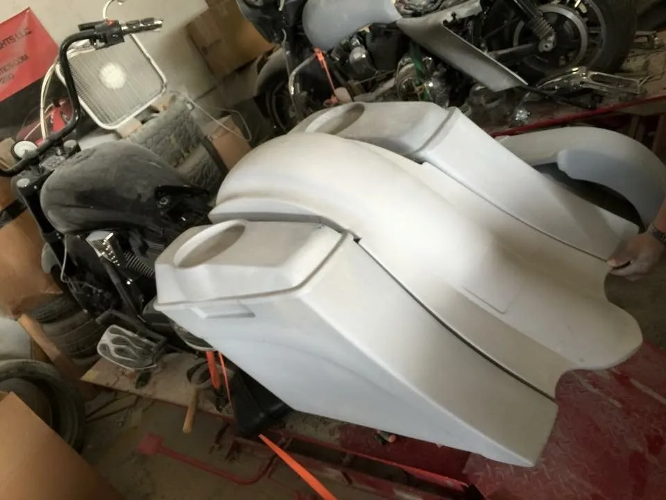 Victory Kingpin / Highball / Judge 6" Extended Hard Saddlebags Out &amp; Down Bags   LED Rear Fender Dual Cut Out