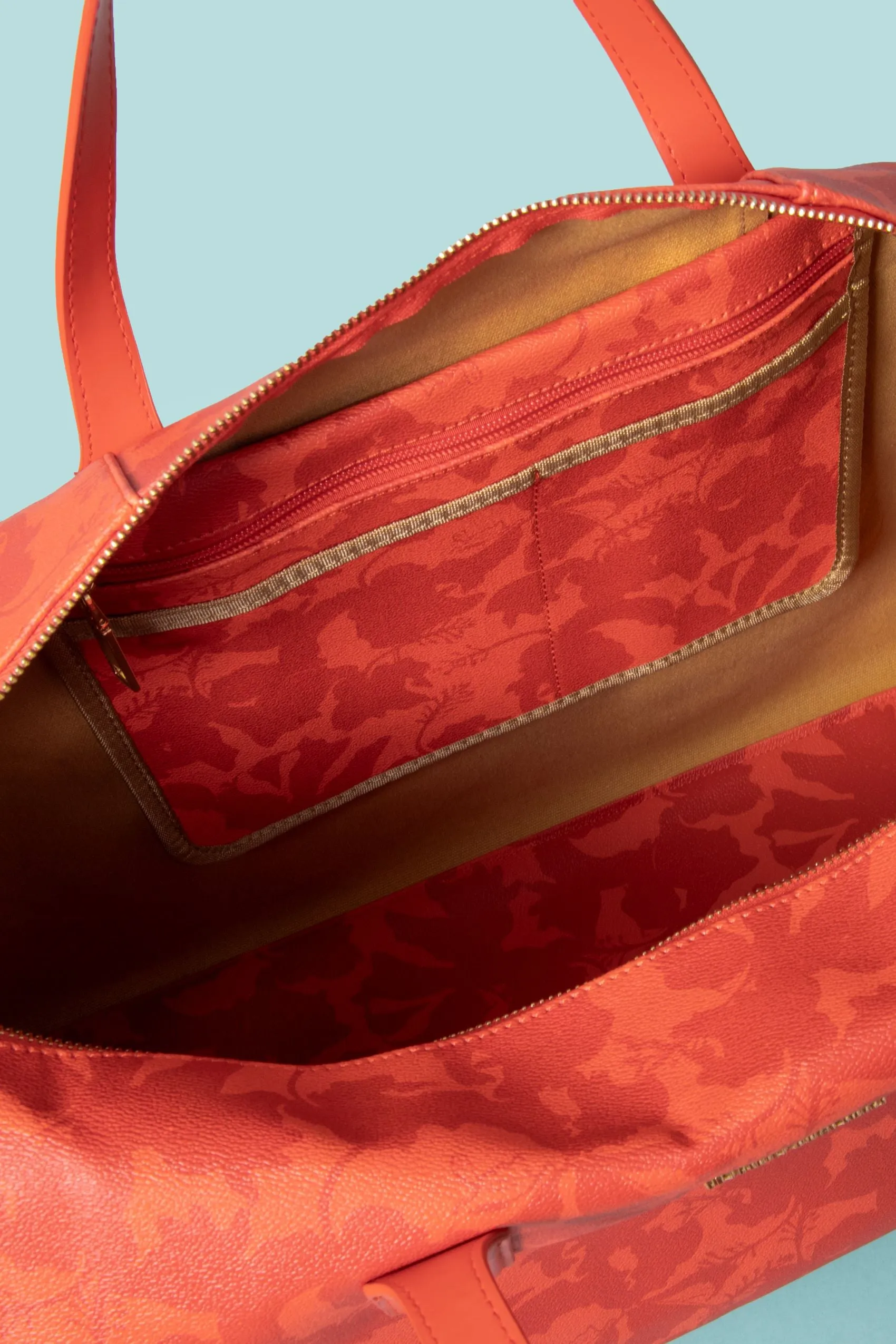 WEEKENDER- RED HIBISCUS