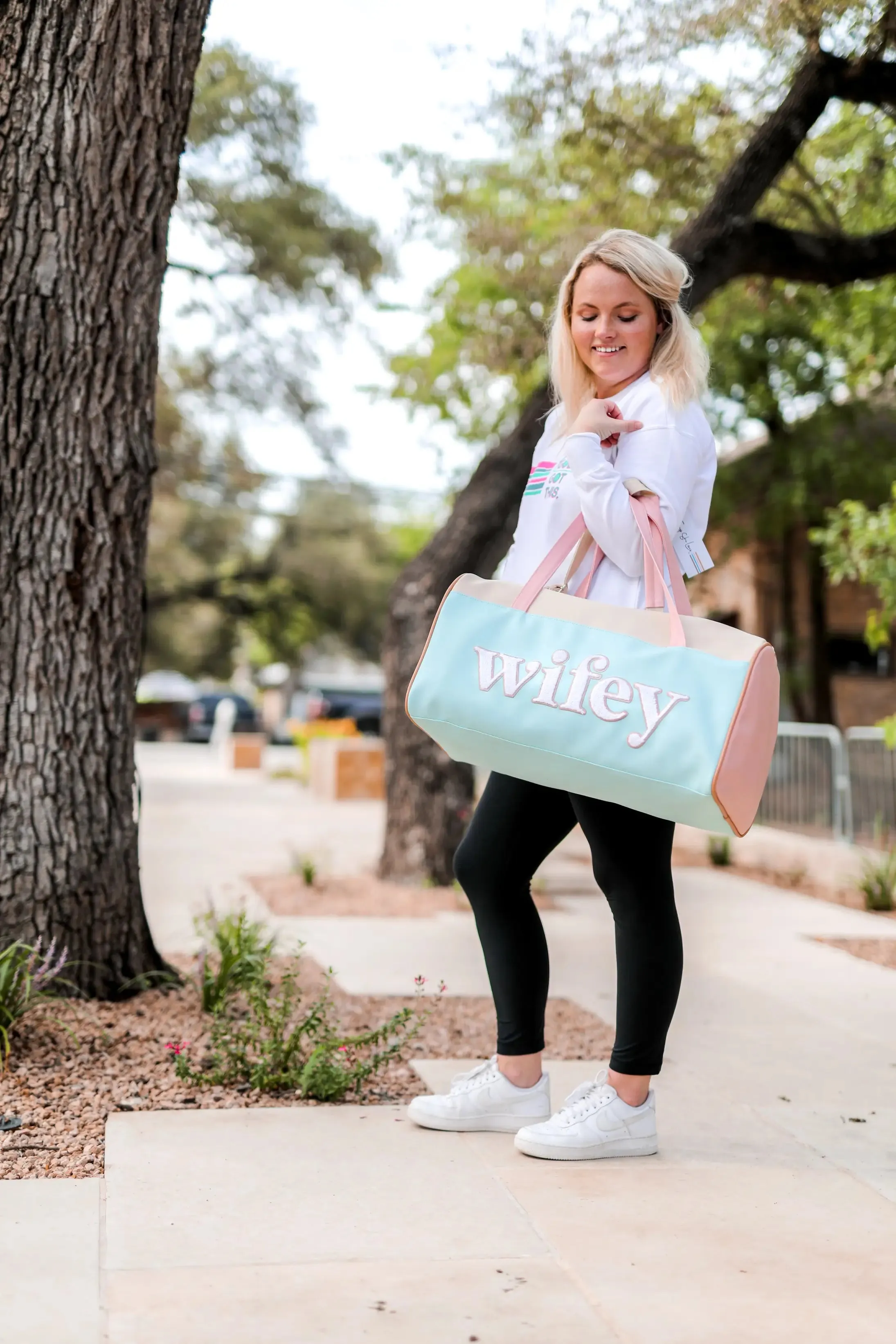 Wifey Duffle bag